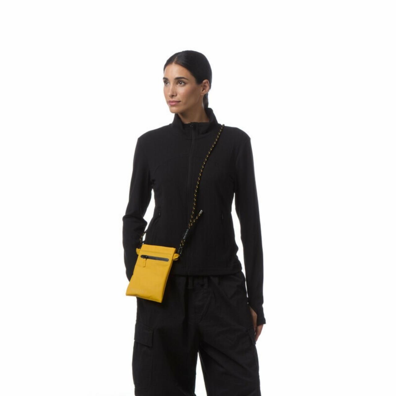 Crossbody BB016 Amarelo WATER RESISTANT PIÙ FORTY